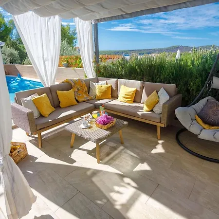 Holiday home Nono Jure , Private Pool & Sauna Milna (Brac)