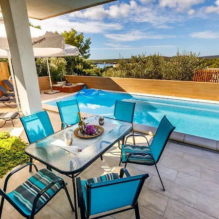Holiday home Nono Jure , Private Pool & Sauna