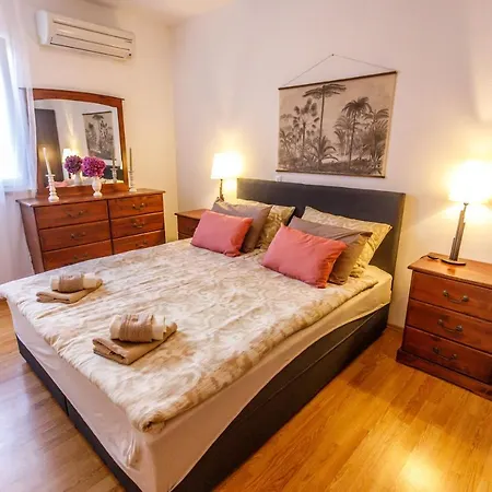 Villa Nono Jure - Private Pool & Jacuzzi, Milna Brac * 밀나