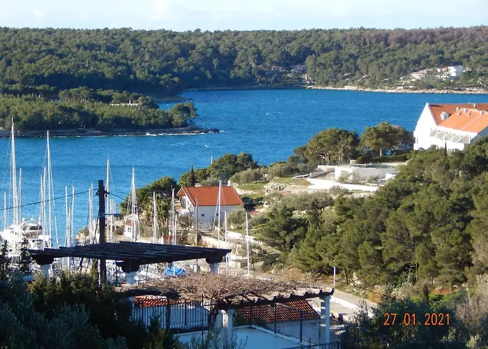 Ferienhaus Nono Jure - Private Pool & Jacuzzi, Brac Milna (Brac)