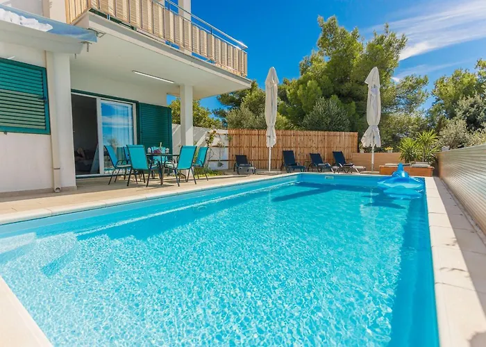 Ferienhaus Nono Jure - Private Pool & Jacuzzi, Brac