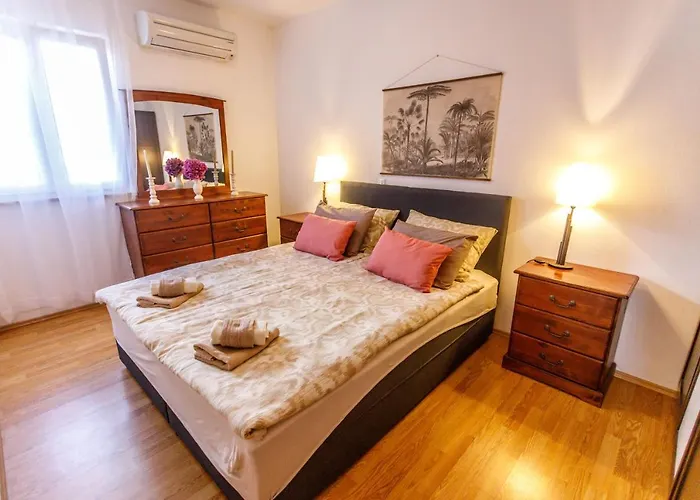 Nono Jure-private Pool , Sauna&jacuzzi * Milna (Brac)