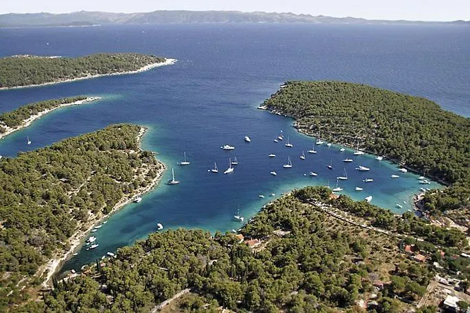 Nono Jure - Private Pool & Jacuzzi, Brac *