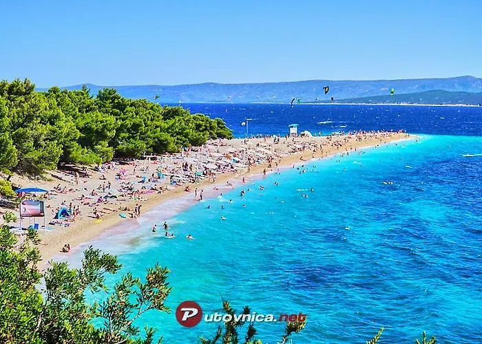 Nono Jure - Private Pool & Jacuzzi, Brac Ferienhaus Milna (Brac)